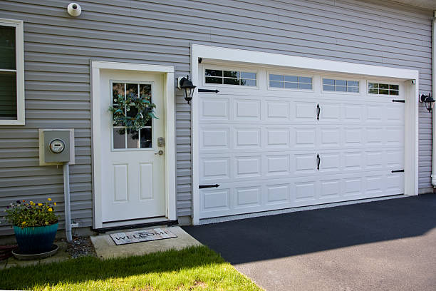 24/7 Emergency Garage Door Panel Replacement experts in North Ogden, UT
